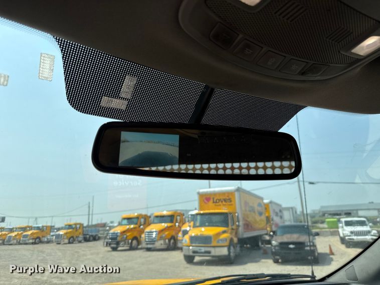 image for item EU2223 2019 Ford F350 Super Duty utility bed pickup truck