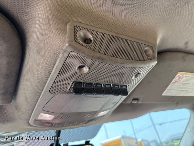 image for item EU2223 2019 Ford F350 Super Duty utility bed pickup truck