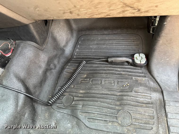 image for item EU2223 2019 Ford F350 Super Duty utility bed pickup truck