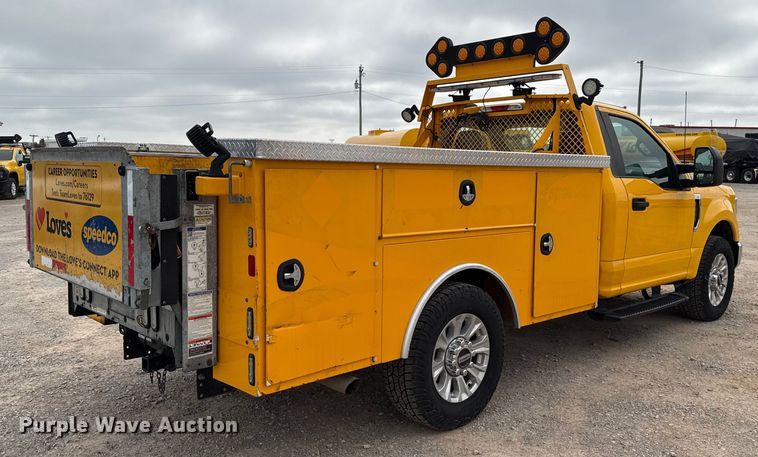 image for item EU2224 2021 Ford F350 Super Duty utility bed pickup truck