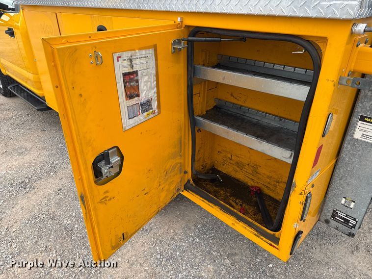 image for item EU2224 2021 Ford F350 Super Duty utility bed pickup truck