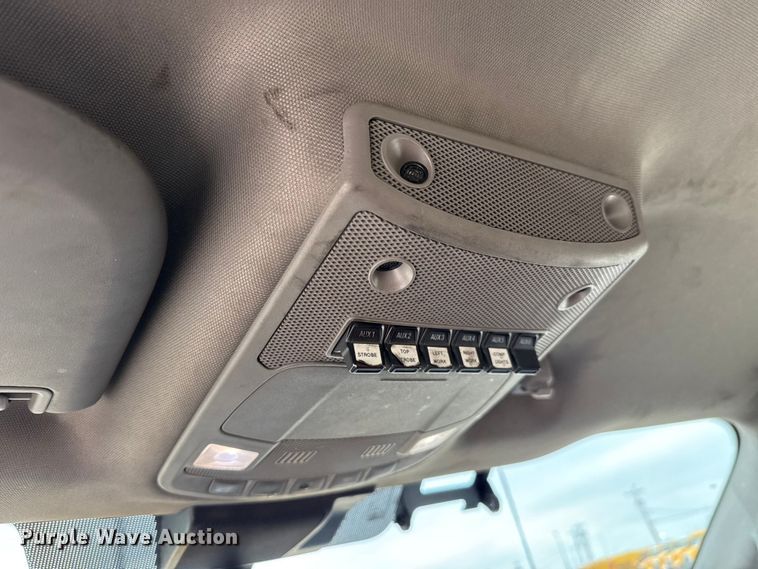 image for item EU2224 2021 Ford F350 Super Duty utility bed pickup truck