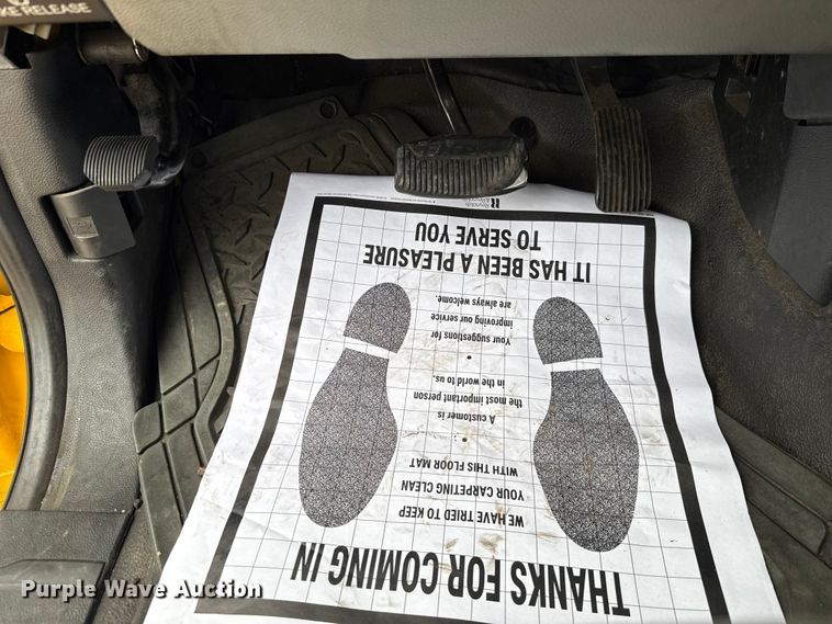 image for item EU2224 2021 Ford F350 Super Duty utility bed pickup truck