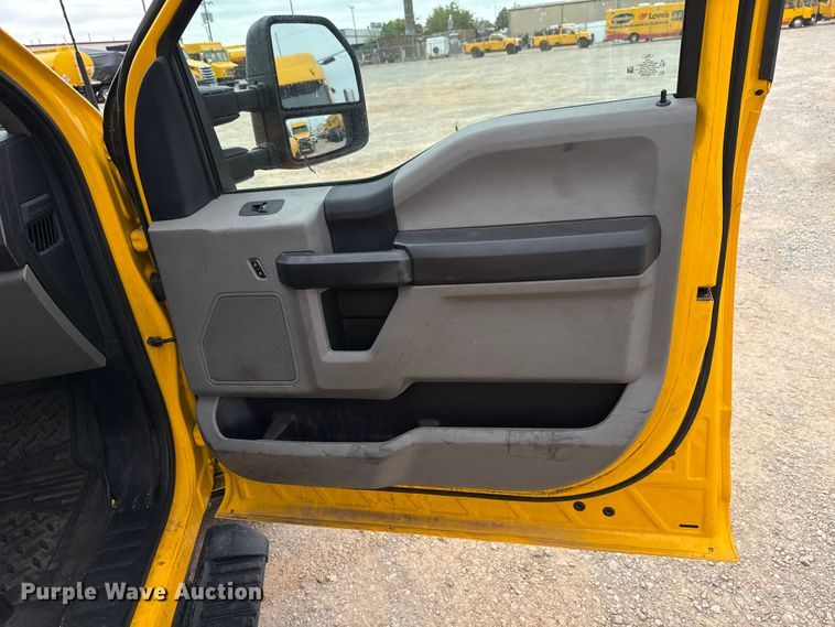 image for item EU2224 2021 Ford F350 Super Duty utility bed pickup truck