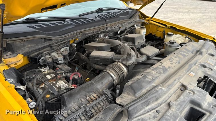 image for item EU2224 2021 Ford F350 Super Duty utility bed pickup truck