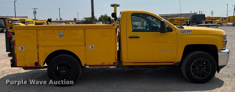 image for item EU2225 2015 Chevrolet Silverado 3500HD utility bed pickup truck