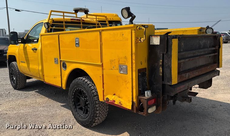 image for item EU2225 2015 Chevrolet Silverado 3500HD utility bed pickup truck