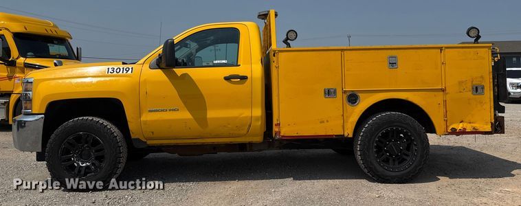 image for item EU2225 2015 Chevrolet Silverado 3500HD utility bed pickup truck