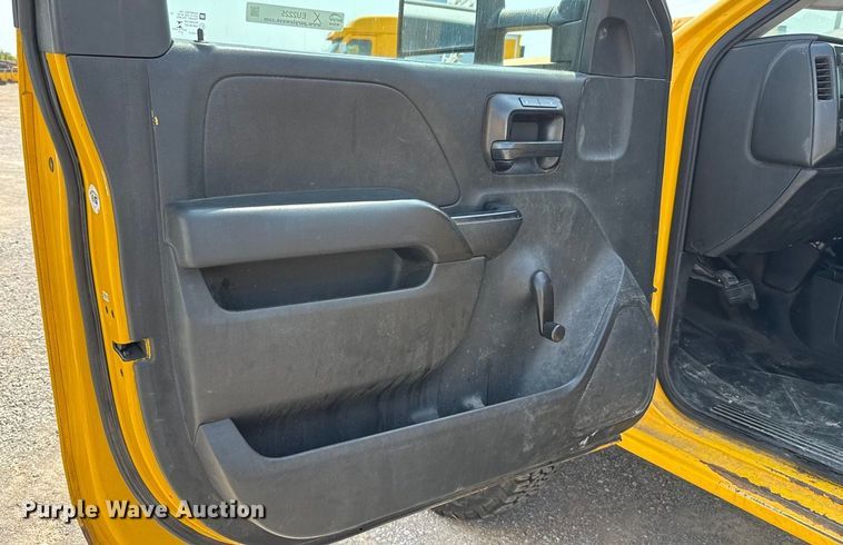 image for item EU2225 2015 Chevrolet Silverado 3500HD utility bed pickup truck