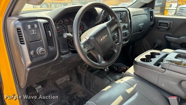 image for item EU2225 2015 Chevrolet Silverado 3500HD utility bed pickup truck