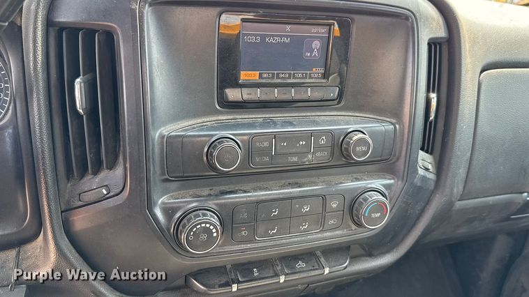 image for item EU2225 2015 Chevrolet Silverado 3500HD utility bed pickup truck