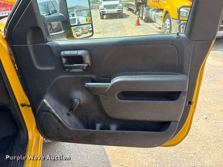 image for item EU2225 2015 Chevrolet Silverado 3500HD utility bed pickup truck