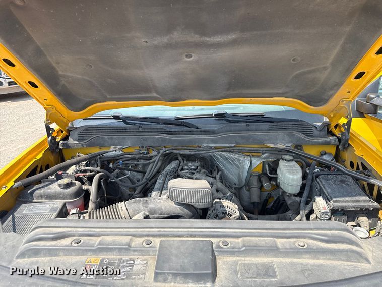 image for item EU2225 2015 Chevrolet Silverado 3500HD utility bed pickup truck