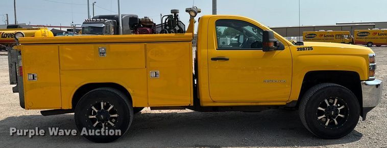 image for item EU2226 2018 Chevrolet Silverado 3500HD utility bed pickup truck