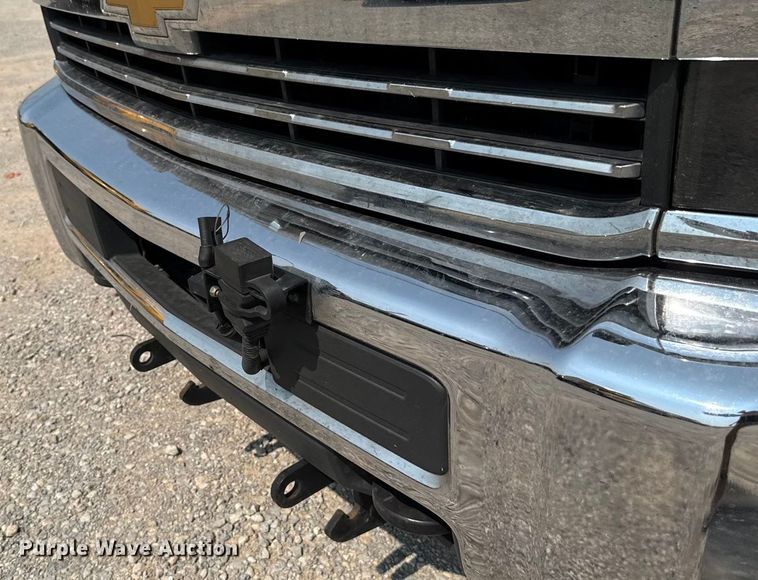 image for item EU2226 2018 Chevrolet Silverado 3500HD utility bed pickup truck