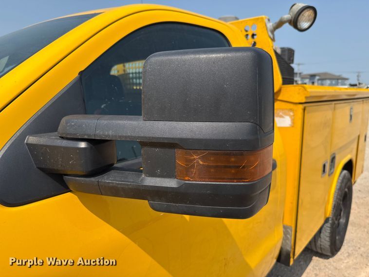 image for item EU2226 2018 Chevrolet Silverado 3500HD utility bed pickup truck