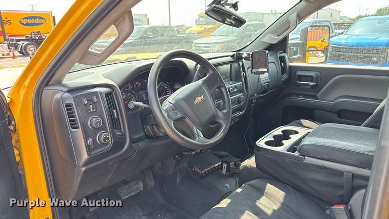 image for item EU2226 2018 Chevrolet Silverado 3500HD utility bed pickup truck