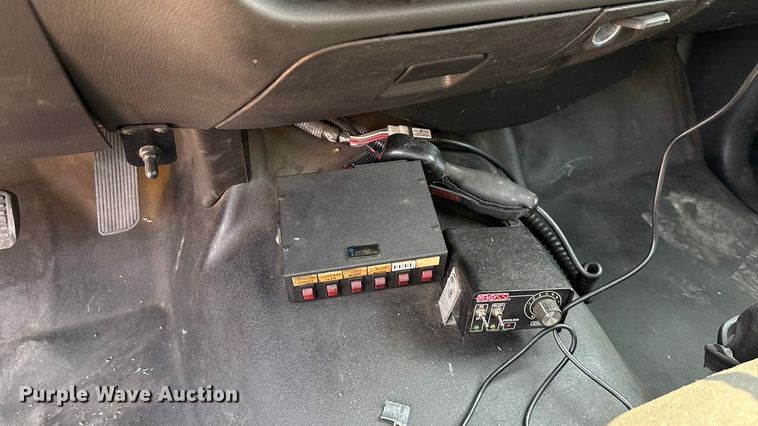 image for item EU2226 2018 Chevrolet Silverado 3500HD utility bed pickup truck