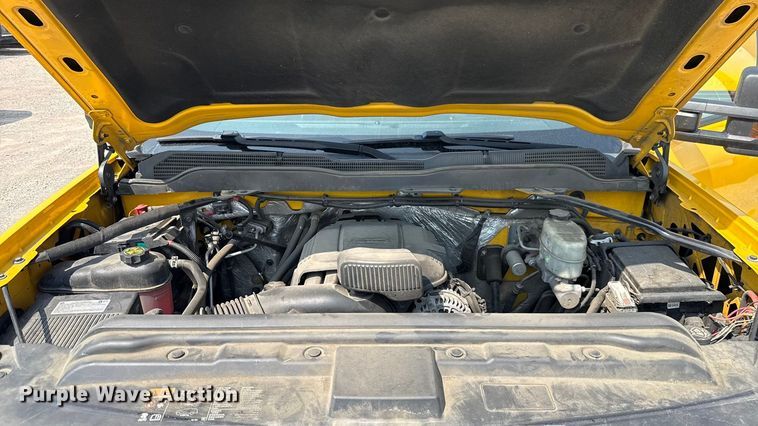 image for item EU2226 2018 Chevrolet Silverado 3500HD utility bed pickup truck