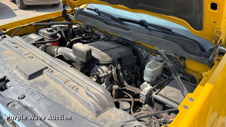 image for item EU2226 2018 Chevrolet Silverado 3500HD utility bed pickup truck