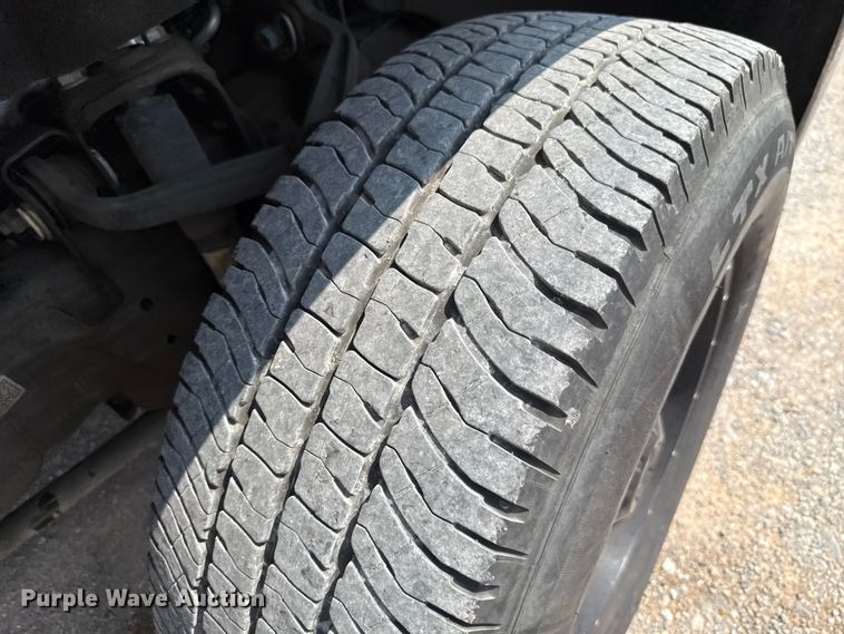 image for item EU2226 2018 Chevrolet Silverado 3500HD utility bed pickup truck