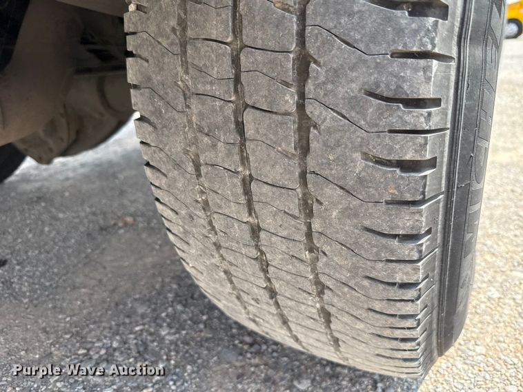 image for item EU2226 2018 Chevrolet Silverado 3500HD utility bed pickup truck