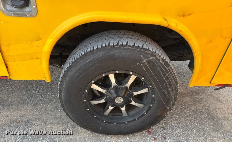 image for item EU2226 2018 Chevrolet Silverado 3500HD utility bed pickup truck