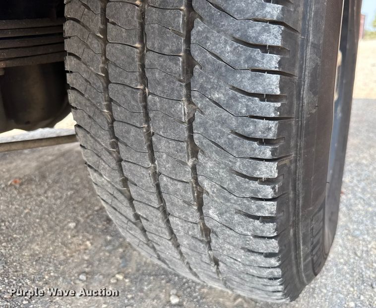 image for item EU2226 2018 Chevrolet Silverado 3500HD utility bed pickup truck