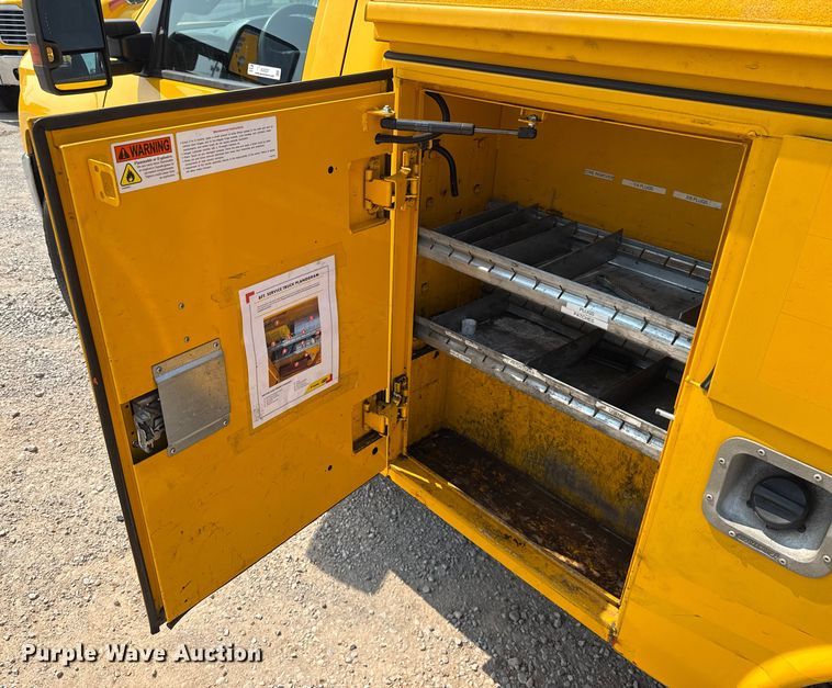 image for item EU2227 2018 Chevrolet Silverado 3500HD utility bed pickup truck