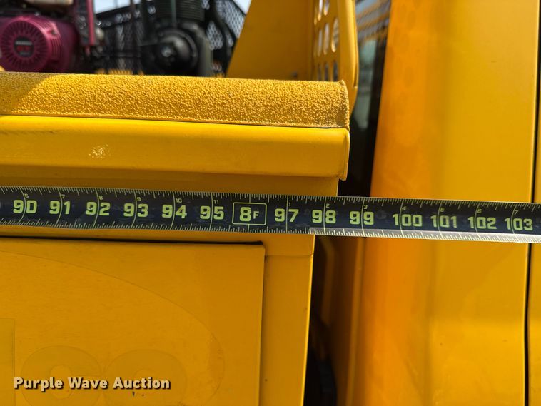 image for item EU2227 2018 Chevrolet Silverado 3500HD utility bed pickup truck