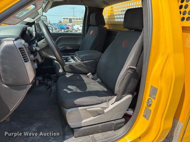 image for item EU2227 2018 Chevrolet Silverado 3500HD utility bed pickup truck