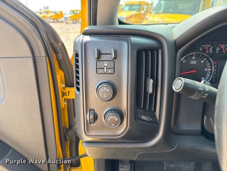 image for item EU2227 2018 Chevrolet Silverado 3500HD utility bed pickup truck