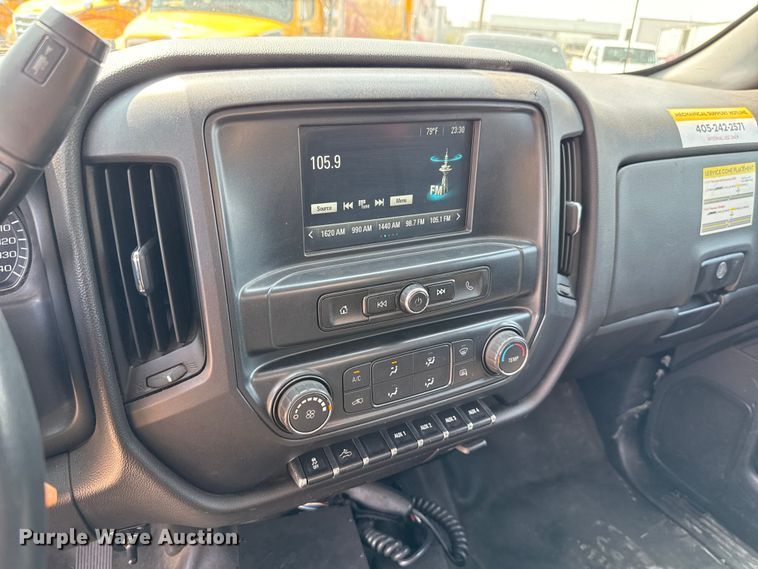 image for item EU2227 2018 Chevrolet Silverado 3500HD utility bed pickup truck