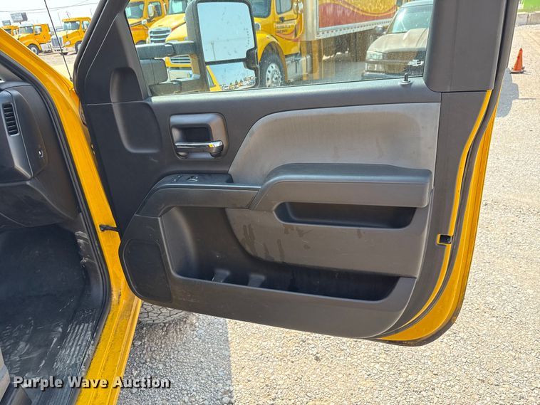 image for item EU2227 2018 Chevrolet Silverado 3500HD utility bed pickup truck