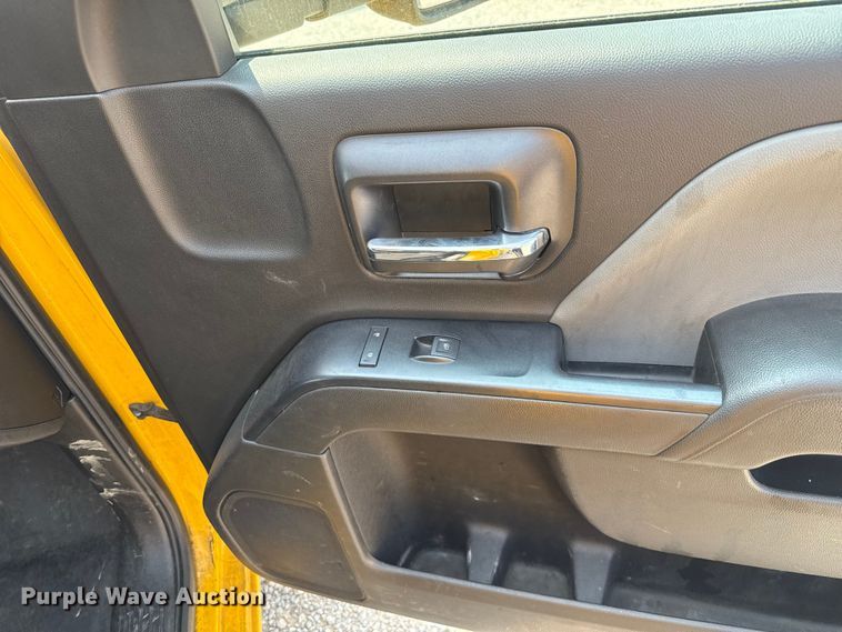 image for item EU2227 2018 Chevrolet Silverado 3500HD utility bed pickup truck