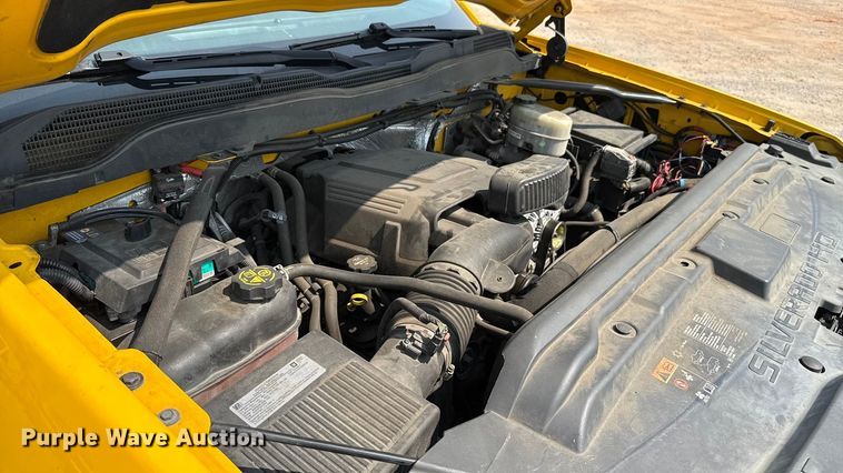 image for item EU2227 2018 Chevrolet Silverado 3500HD utility bed pickup truck