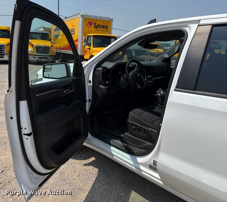 image for item EU2229 2023 Chevrolet Silverado 1500 Crew Cab pickup truck