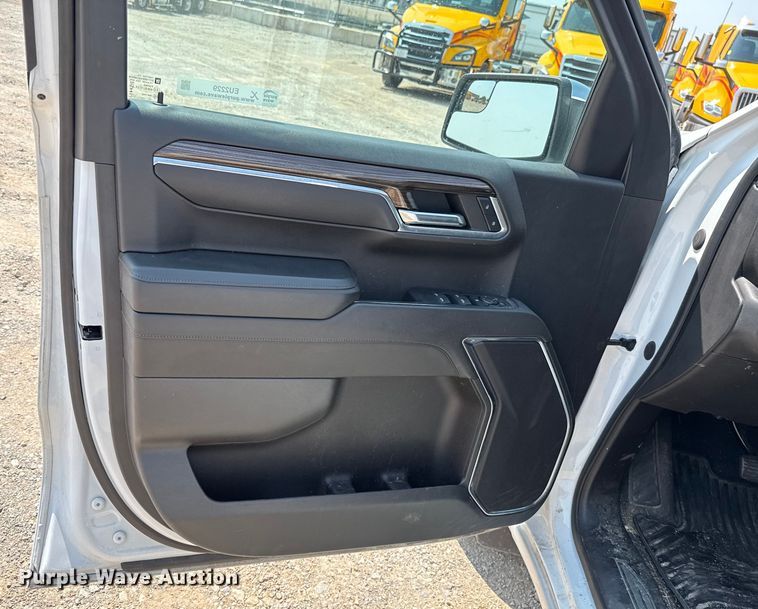 image for item EU2229 2023 Chevrolet Silverado 1500 Crew Cab pickup truck