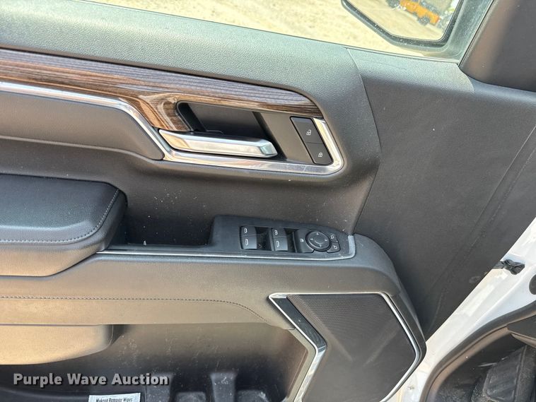 image for item EU2229 2023 Chevrolet Silverado 1500 Crew Cab pickup truck