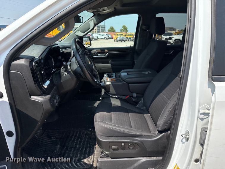 image for item EU2229 2023 Chevrolet Silverado 1500 Crew Cab pickup truck