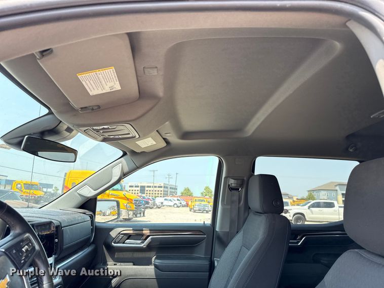 image for item EU2229 2023 Chevrolet Silverado 1500 Crew Cab pickup truck