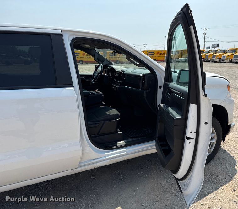 image for item EU2229 2023 Chevrolet Silverado 1500 Crew Cab pickup truck