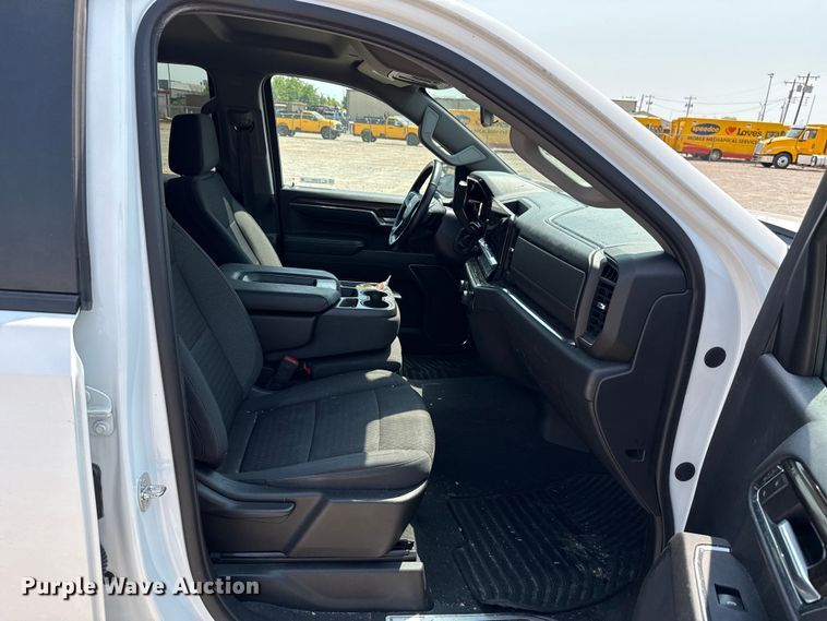 image for item EU2229 2023 Chevrolet Silverado 1500 Crew Cab pickup truck