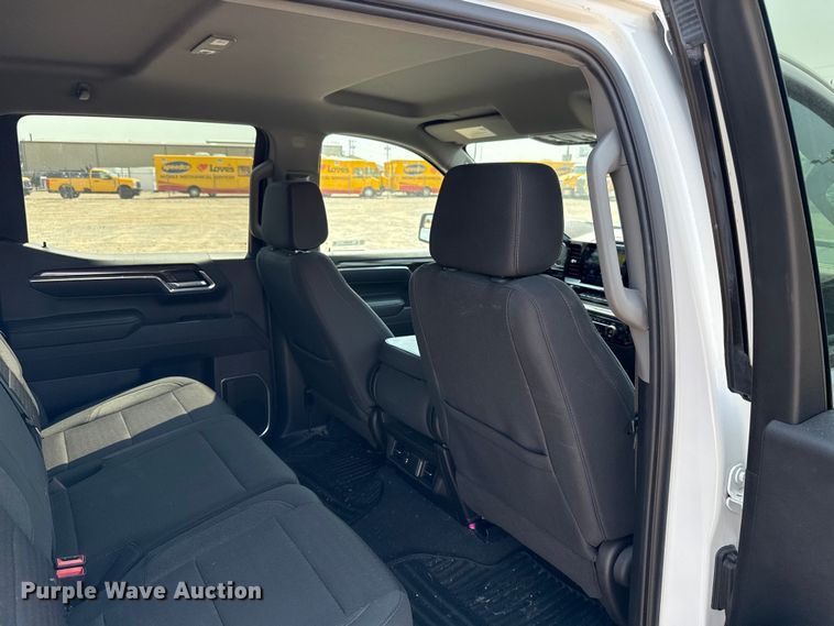 image for item EU2229 2023 Chevrolet Silverado 1500 Crew Cab pickup truck