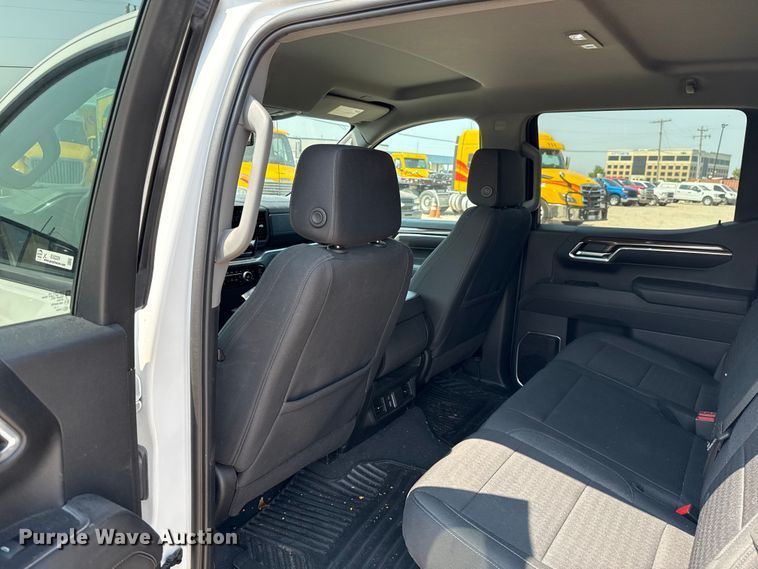 image for item EU2229 2023 Chevrolet Silverado 1500 Crew Cab pickup truck