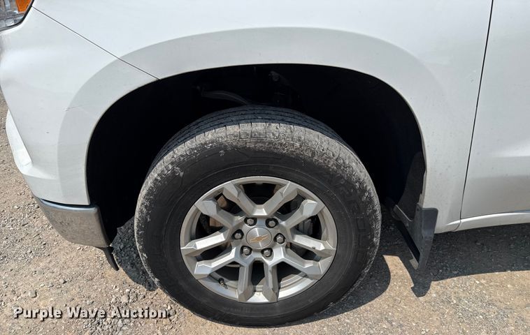 image for item EU2229 2023 Chevrolet Silverado 1500 Crew Cab pickup truck