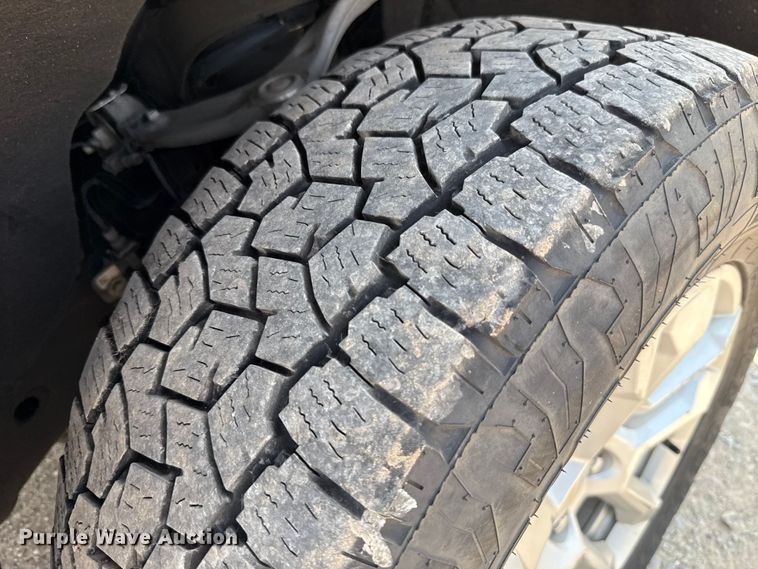 image for item EU2229 2023 Chevrolet Silverado 1500 Crew Cab pickup truck