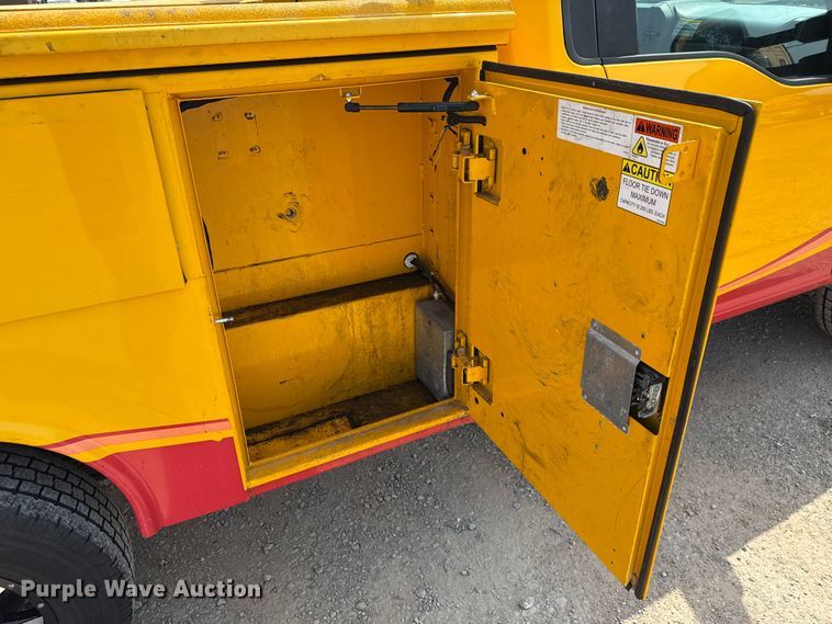 image for item EU2231 2018 Ford F350 Super Duty utility bed pickup truck