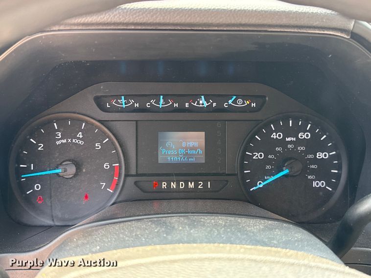 image for item EU2231 2018 Ford F350 Super Duty utility bed pickup truck