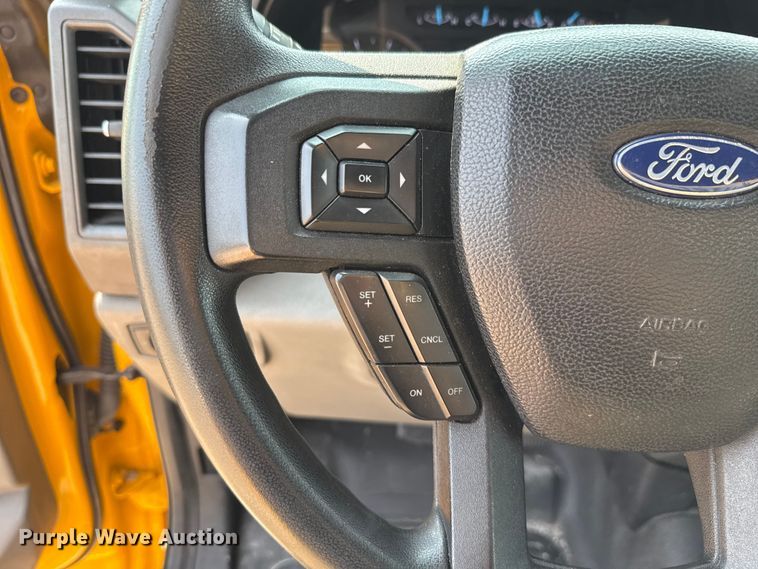 image for item EU2231 2018 Ford F350 Super Duty utility bed pickup truck